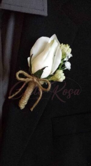 Boutonniere Flor Blanca