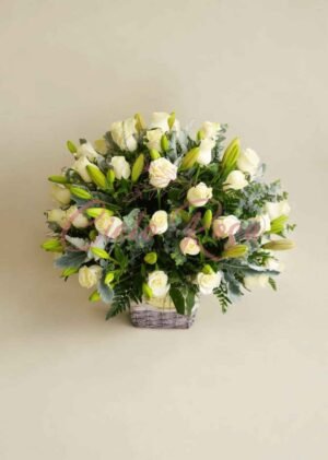 Canasta Fúnebre Rosas Blancas