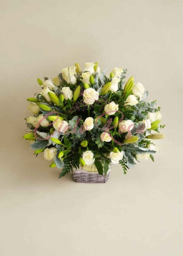 Canasta Fúnebre Rosas Blancas